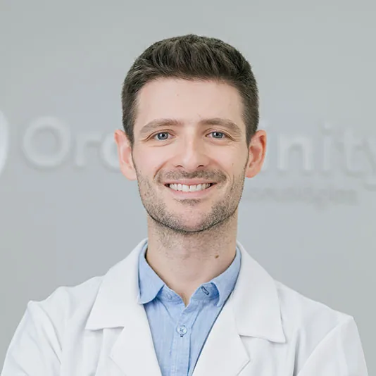 Dr. Fabrício Poletto Massotti, dentista da Oral Infinity